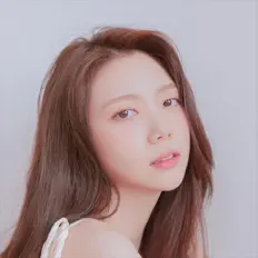 Dengarkan Lee Gaeun, tonton video musik, baca bio, lihat tanggal tur & lainnya!
