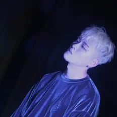 收听 Laibac、观看音乐视频、阅读小传、查看巡演日期等 ！