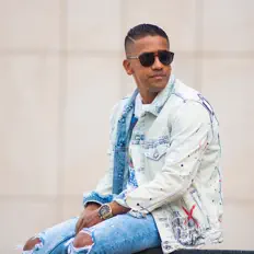 Dengarkan Juancho Style, tonton video musik, baca bio, lihat tanggal tur & lainnya!