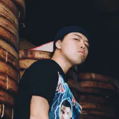 Listen to SIMONFROMLANTOWN, watch music videos, read bio, see tour dates & more!