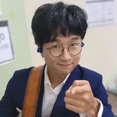 Listen to Bak Chang Geun, watch music videos, read bio, see tour dates & more!
