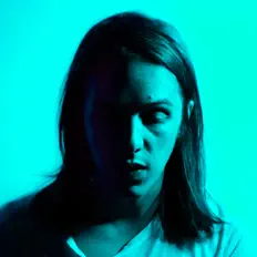 Ascolta Louxor, guarda video musicali, leggi la biografia, vedi le date del tour & altro!