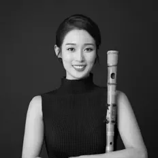 Park Kyoungmin सुनें, म्यूज़िक वीडियो देखें, बायो पढ़ें, दौरे की तारीखें और बहुत कुछ देखें!