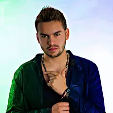 Ouve J One Music, vê vídeos de música, lê a biografia, vê as datas da digressão e muito mais!