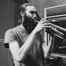 收听 Nick Walters、观看音乐视频、阅读小传、查看巡演日期等 ！