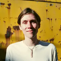 Spencer Radcliffeを聴いたり、ミュージックビデオを鑑賞したり、経歴やツアー日程などを確認したりしましょう！