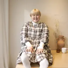 收听 Sound kim、观看音乐视频、阅读小传、查看巡演日期等 ！