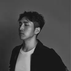 聆聽 Yuta、觀看音樂影片、閱讀小傳、查看巡演日期等！