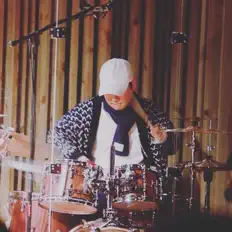 Ακούστε περιεχόμενο από DaeHyun Nam, παρακολουθήστε μουσικά βίντεο, διαβάστε το βιογραφικό, δείτε ημερομηνίες περιοδείας, και πολλά ακόμη!