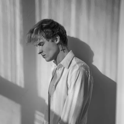 Listen to wiśniosz, watch music videos, read bio, see tour dates & more!