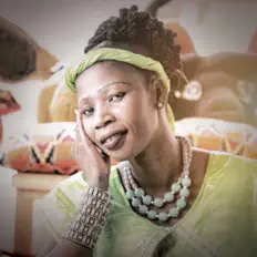 Hawa Boussim dinle, müzik videolarını izle, biyografisini oku, tur tarihlerini ve daha fazlasını gör!