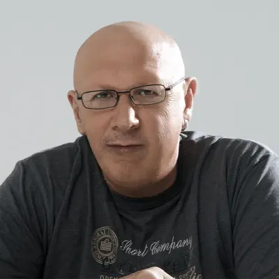Listen to Lakis Papadopoulos, watch music videos, read bio, see tour dates & more!