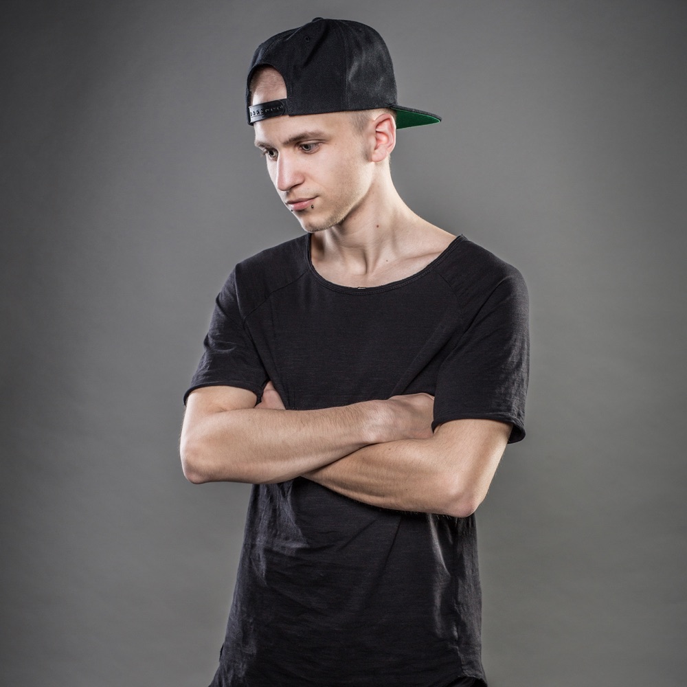 Scale - Dance artist