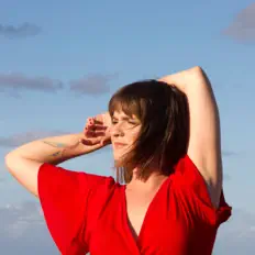 Sam Buckingham을(를) 듣고, 뮤직 비디오를 보고, 약력을 읽고, 투어 일정 등을 확인하세요!