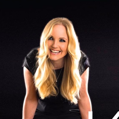 Dengarkan Kerry Ellis, tonton video musik, baca bio, lihat tanggal tur & lainnya!