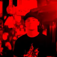 Daniel Deluxeを聴いたり、ミュージックビデオを鑑賞したり、経歴やツアー日程などを確認したりしましょう！