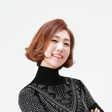 유진을(를) 듣고, 뮤직 비디오를 보고, 약력을 읽고, 투어 일정 등을 확인하세요!