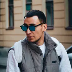 Poslechněte si interpreta Gokilla, sledujte hudební videa, přečtěte si životopis, podívejte se na data turné a další informace.