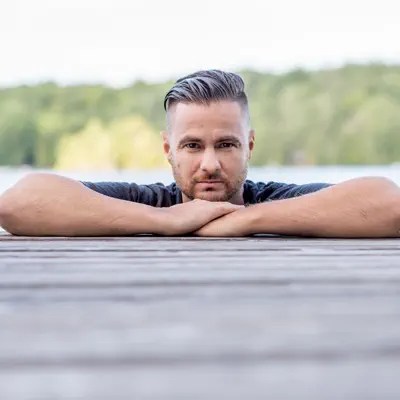 Listen to Wilfred LeBouthillier, watch music videos, read bio, see tour dates & more!