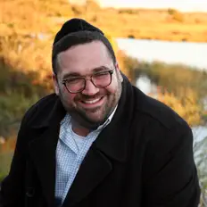 Dengarkan Tzvi Silberstein, tonton video musik, baca bio, lihat tanggal tur & lainnya!