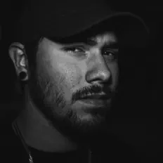 Ouça Clapper the Rapper, assista a videoclipes, leia a biografia, veja as datas das turnês e mais!