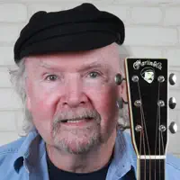 Hör dir undefined an, schau dir Musikvideos an, lies die Biografie, finde Tourdaten und mehr!
