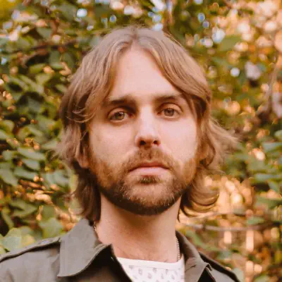 Listen to Sadler Vaden, watch music videos, read bio, see tour dates & more!