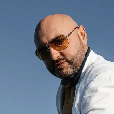 Listen to dj bebek, watch music videos, read bio, see tour dates & more!