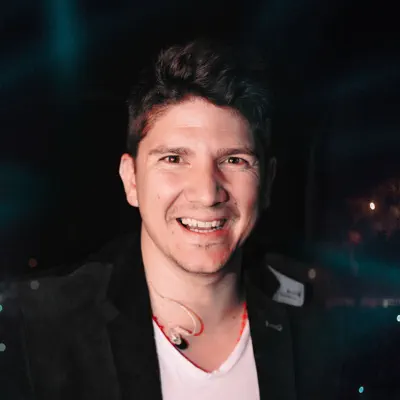 Listen to Martín Piña, watch music videos, read bio, see tour dates & more!