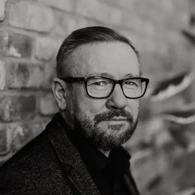 聆聽 Алексей Ледяев、觀看音樂影片、閱讀小傳、查看巡演日期等！