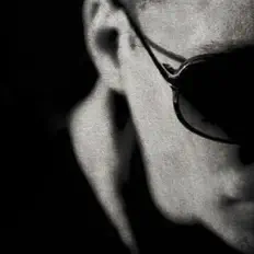 Listen to Niklas, watch music videos, read bio, see tour dates & more!