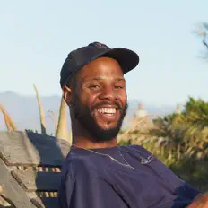 收听 Fat Tony、观看音乐视频、阅读小传、查看巡演日期等 ！