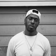 Ouça Skripture, assista a videoclipes, leia a biografia, veja as datas das turnês e mais!