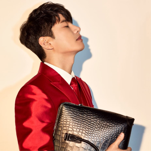 イ・イギョン直筆サイン入り2Lサイズ写真 Lee Yi-kyung