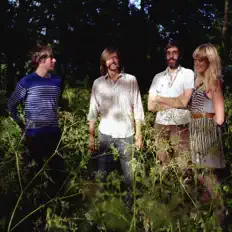Luister naar The Soundcarriers, bekijk muziekvideo's, lees de bio, bekijk de tourdata, en meer!