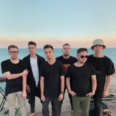 Hör dir JOYYOUTH WORSHIP an, schau dir Musikvideos an, lies die Biografie, finde Tourdaten und mehr!