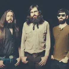 Dengarkan Arizona Baby, tonton video musik, baca bio, lihat tanggal tur & lainnya!