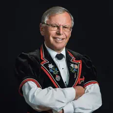 Hör dir Franz Stadelmann an, schau dir Musikvideos an, lies die Biografie, finde Tourdaten und mehr!