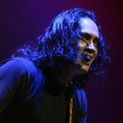 Listen to El Haragán, watch music videos, read bio, see tour dates & more!