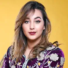 Poslechněte si interpreta Najwa Farouk, sledujte hudební videa, přečtěte si životopis, podívejte se na data turné a další informace.