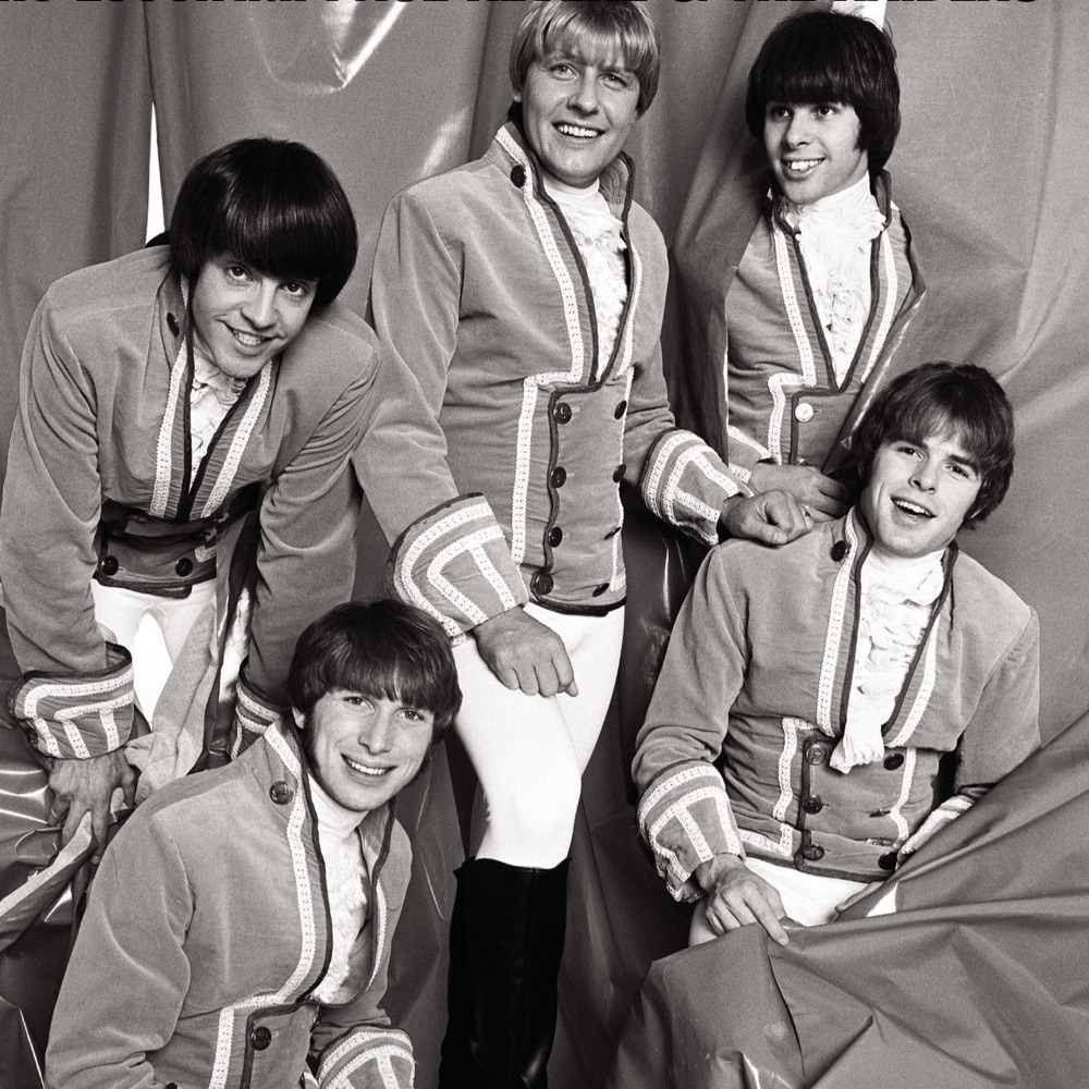 Фото Paul Revere & The Raiders