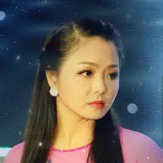 Poslechněte si interpreta Bích Thảo, sledujte hudební videa, přečtěte si životopis, podívejte se na data turné a další informace.