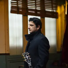 聆聽 Steeve Laffont、觀看音樂影片、閱讀小傳、查看巡演日期等！