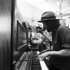Listen to Lachlan Bryan And The Wildes, watch music videos, read bio, see tour dates & more!
