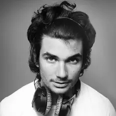 Posłuchaj wykonawcy Stephen Swartz, obejrzyj teledyski, przeczytaj biografię, zobacz daty tras koncertowych i nie tylko!