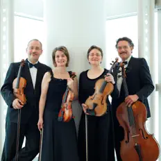 收听 Carmina Quartet、观看音乐视频、阅读小传、查看巡演日期等 ！