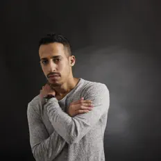 Escucha a אביתר שמחי, mira videos musicales, lee su biografía, consulta las fechas de las gira y más.