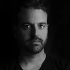 收听 Eryc Karezza、观看音乐视频、阅读小传、查看巡演日期等 ！