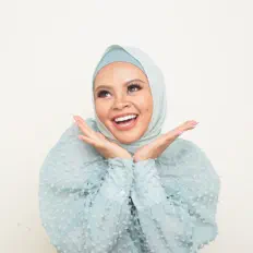 Listen to Siti Sarah, watch music videos, read bio, see tour dates & more!