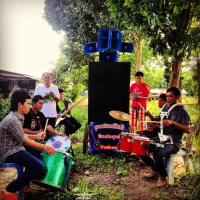 Listen to Khun Narin, watch music videos, read bio, see tour dates & more!